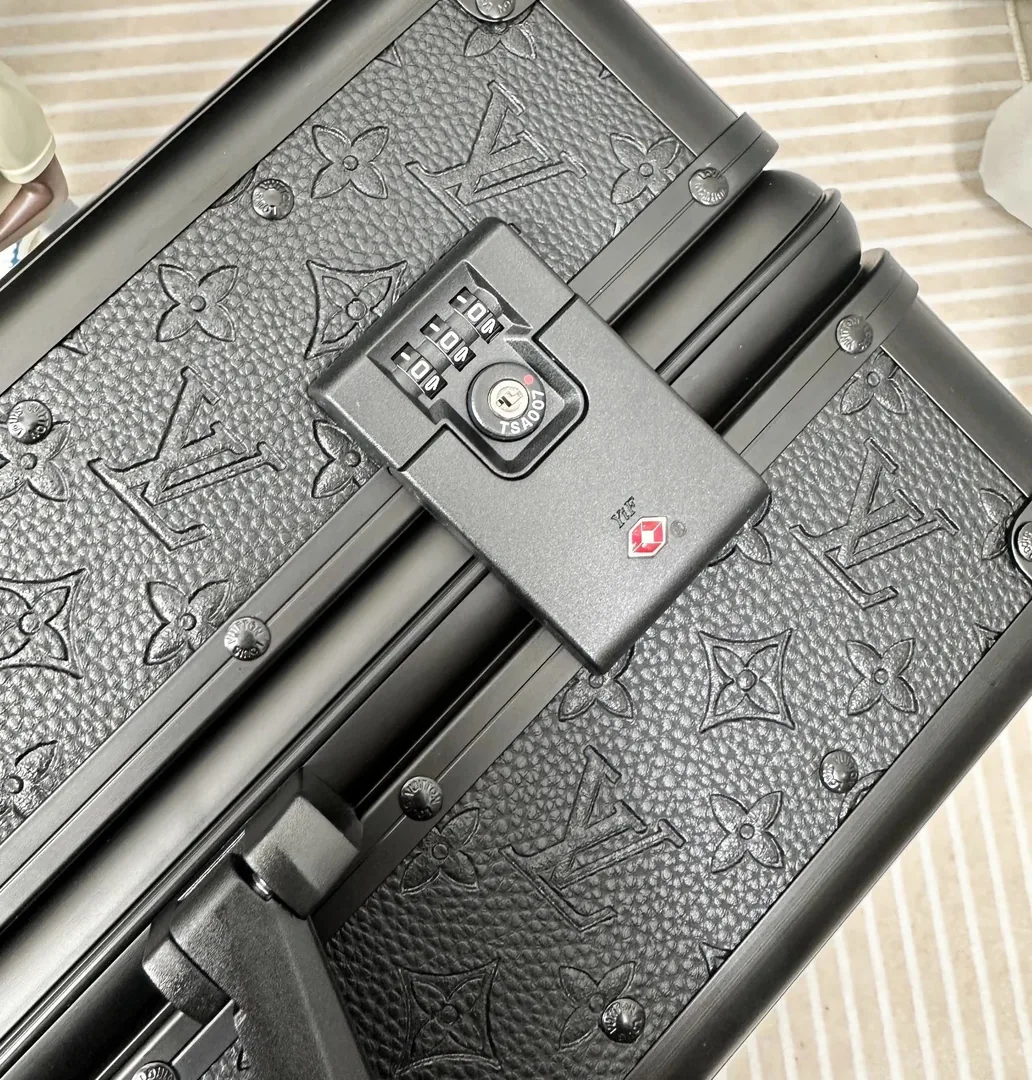 Louis Vuitton Carry-On Trolley Suitcase — Photo 8