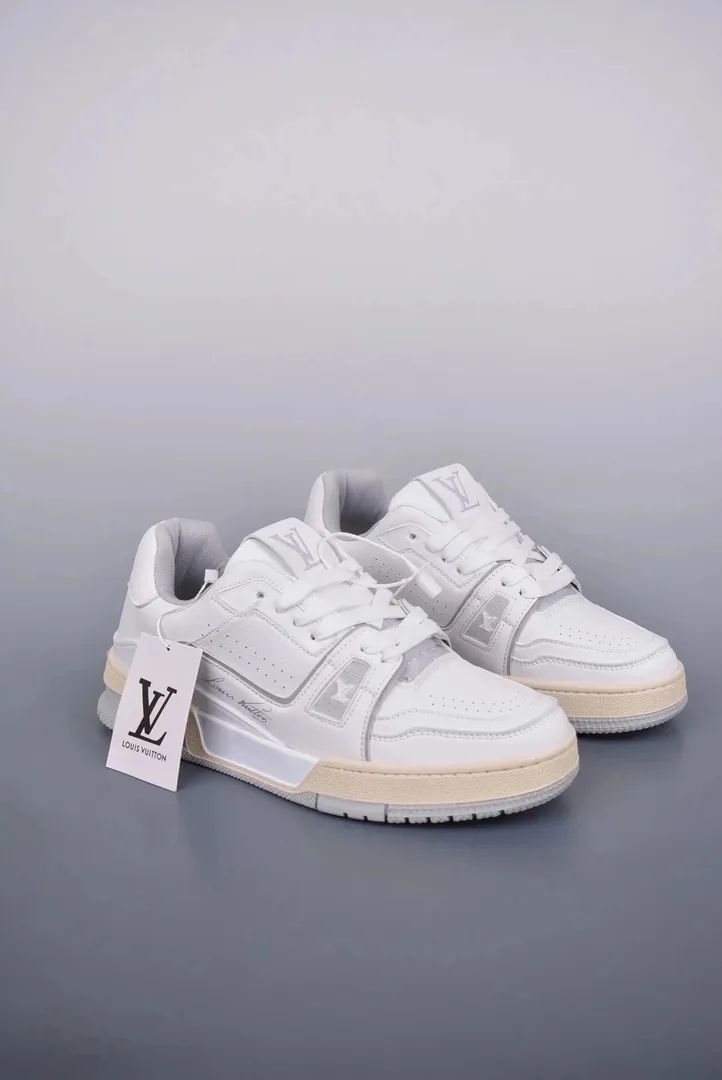 Louis Vuitton LV Trainer Maxi White Low-Tops — Photo 13