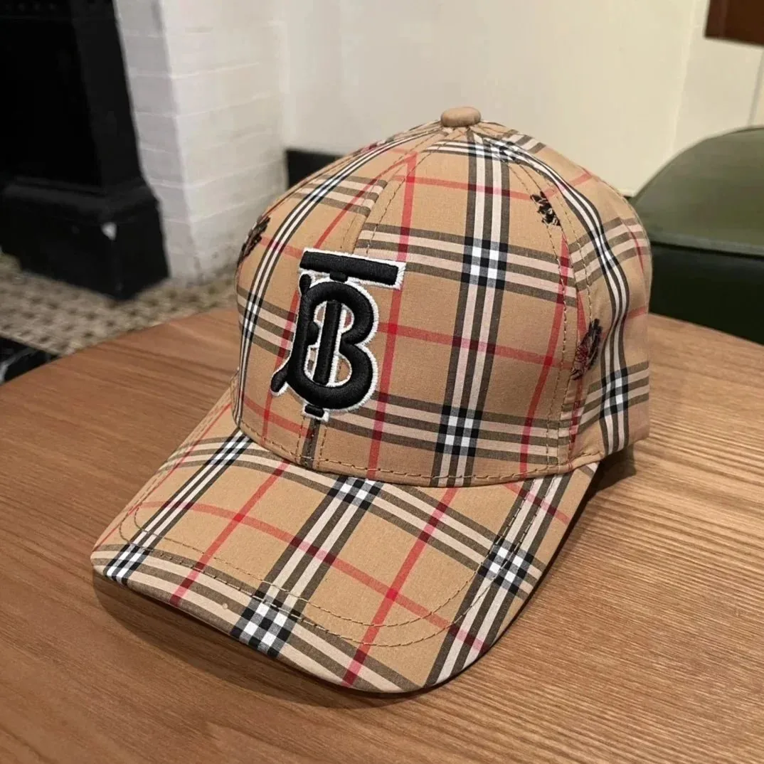Burberry Vintage Check Baseball Cap — QC