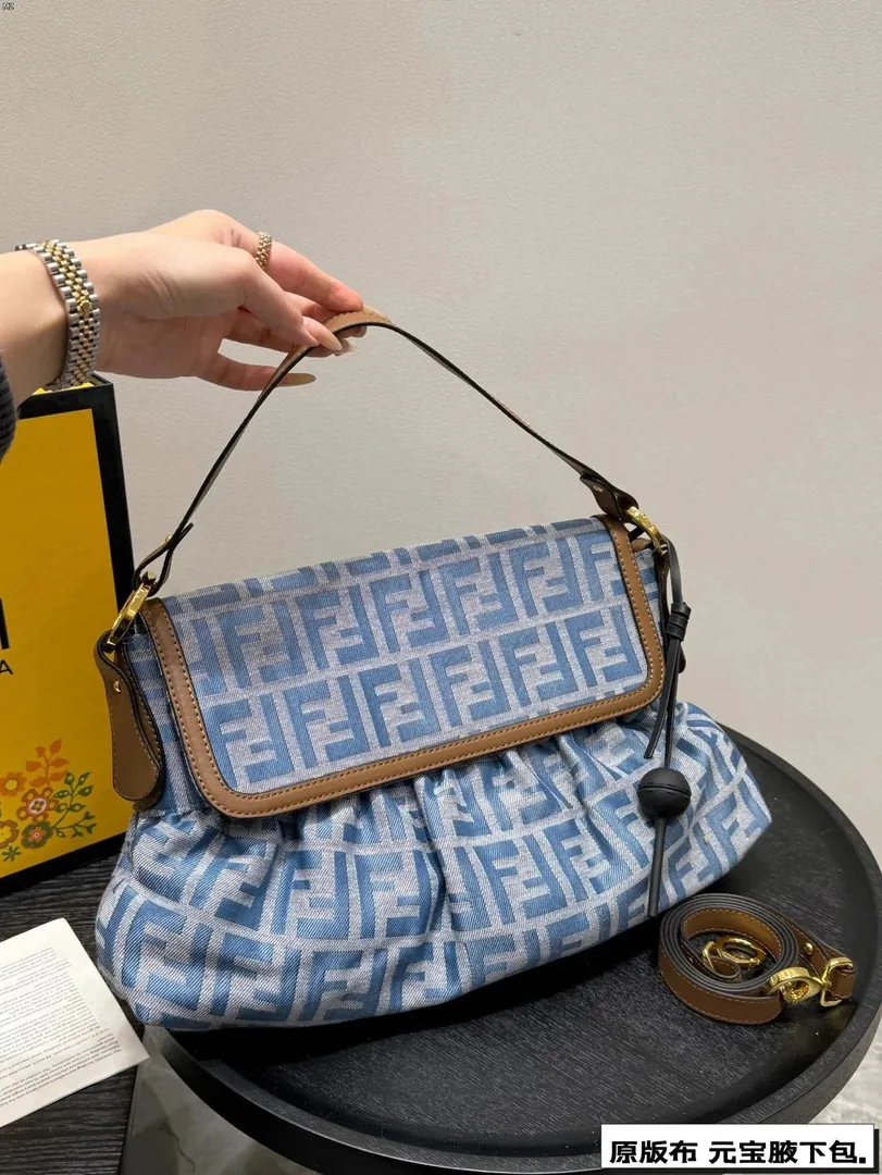 Bag Collection — Photo 10