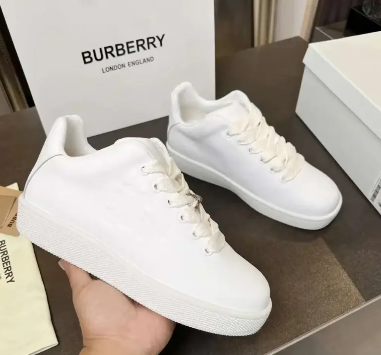 Burberry Vintage Check Sneaker White Athletic Sneakers — Photo 3