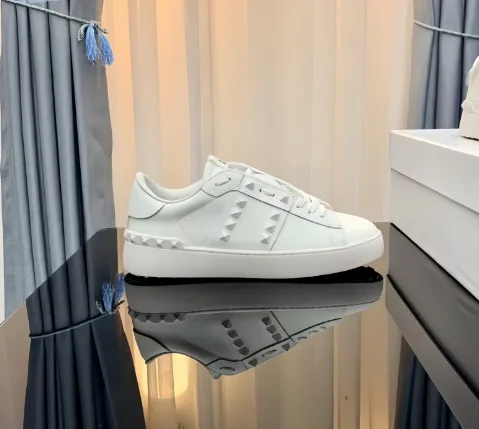 Valentino Rockstud Untitled White Skate Shoes — Photo 6