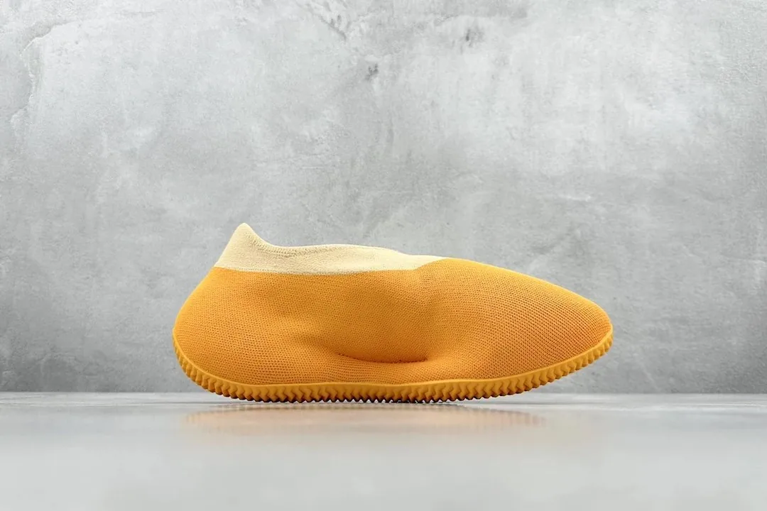 Adidas Yeezy Knit Runner Beige Sulfur Runners — photo 4