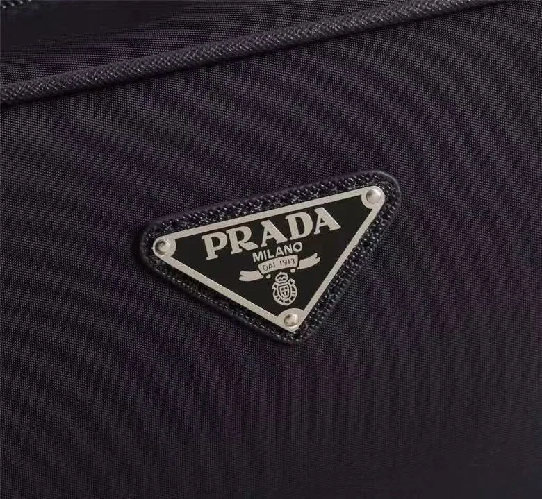 Prada Handbag — Photo 9