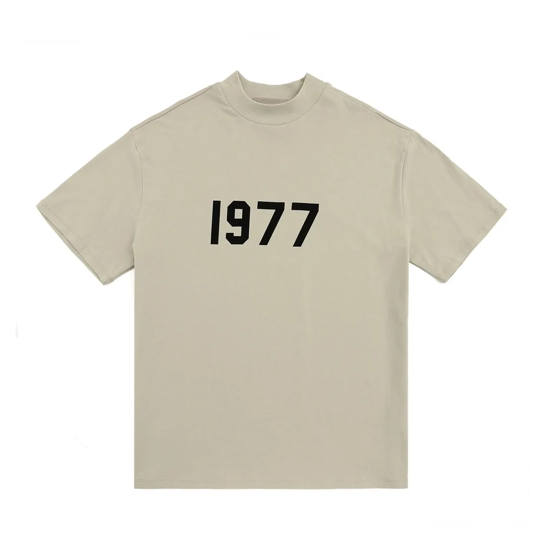 Fear of God Essentials Logo T-Shirt Collection — Photo 4