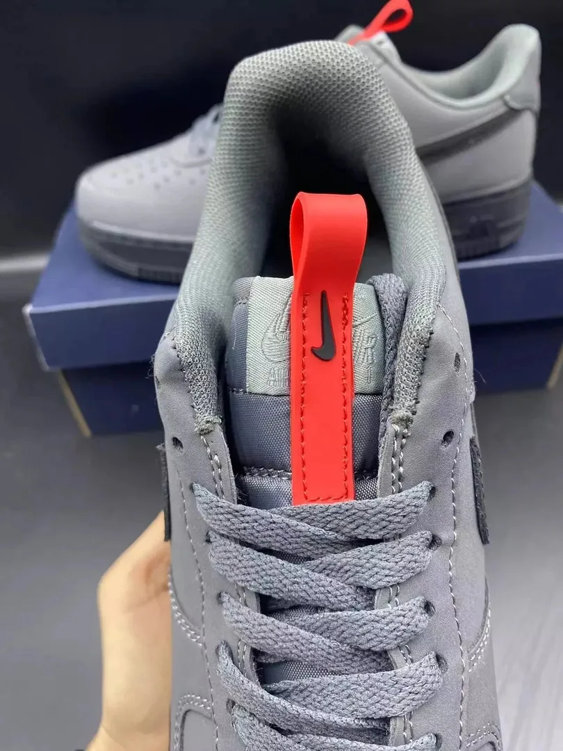 Air Jordan 1 Low Medium Gray — Photo 9
