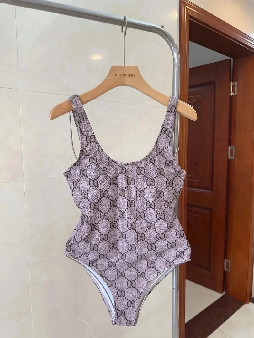 Swimsuit — Photo 8