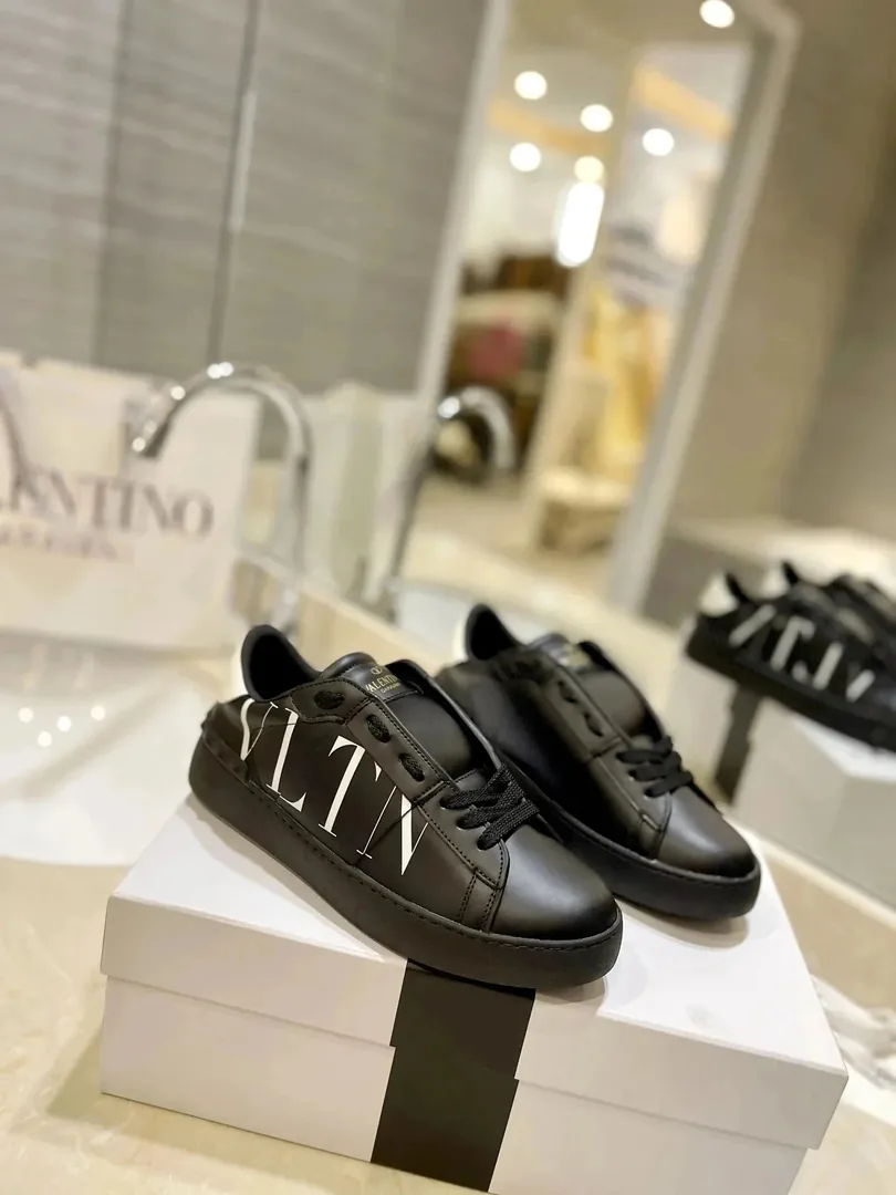 Valentino VL7N White Minimalist Trainers — Photo 3