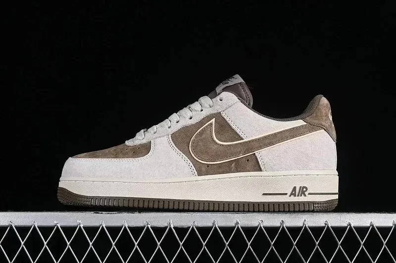 Nike Air Force 1 Low — QC