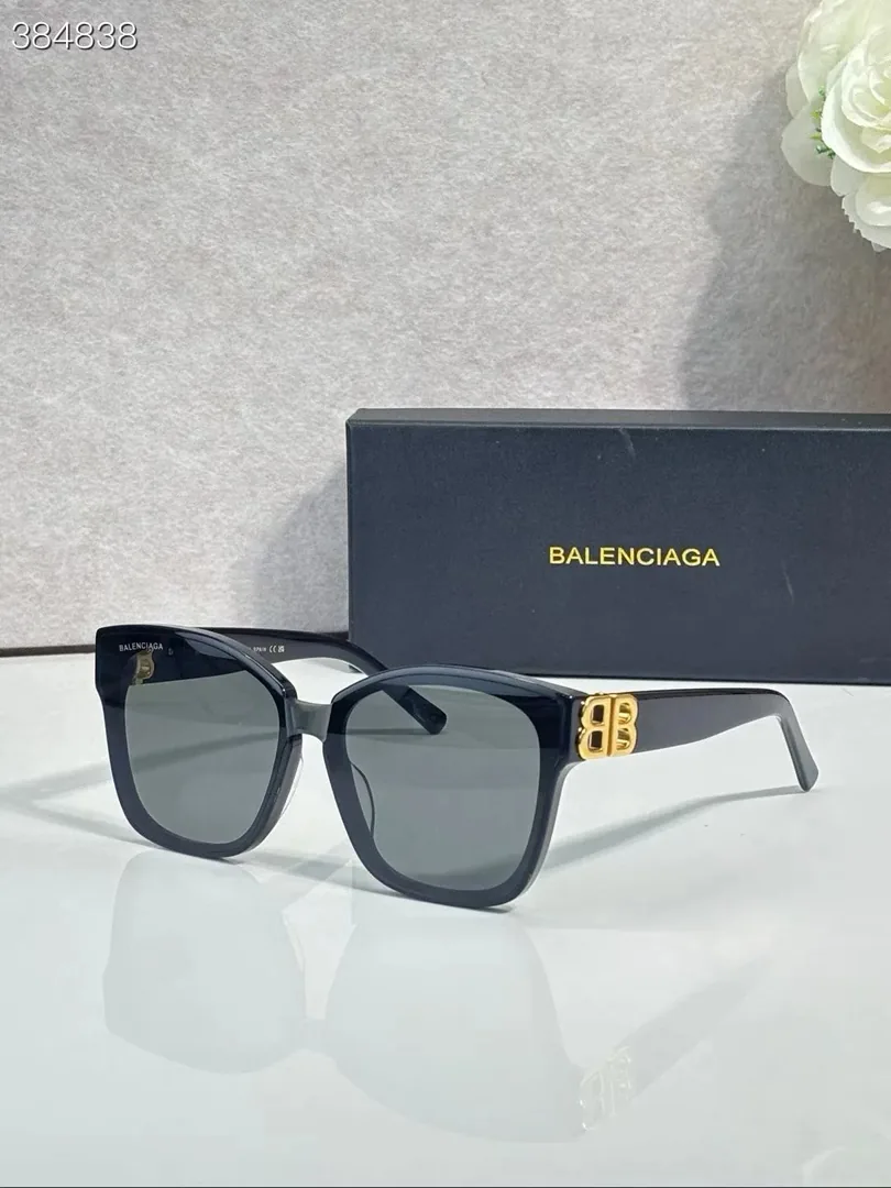 Balenciaga BB Logo Oversized Sunglasses — QC