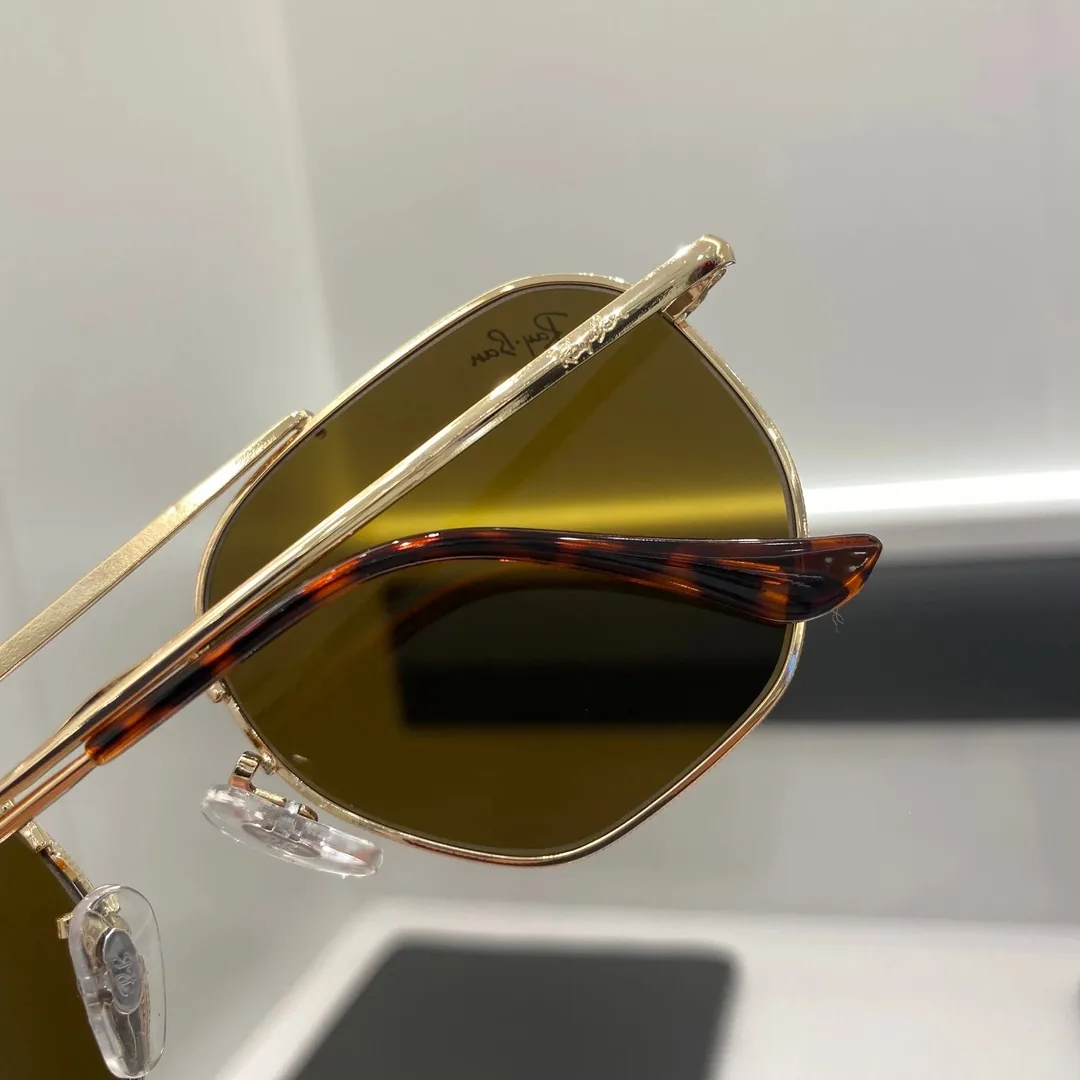 Classic Accessory Piece — QC