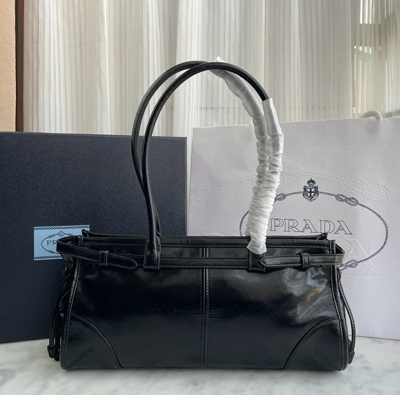 Bonnie Leather Handbag — photo 7