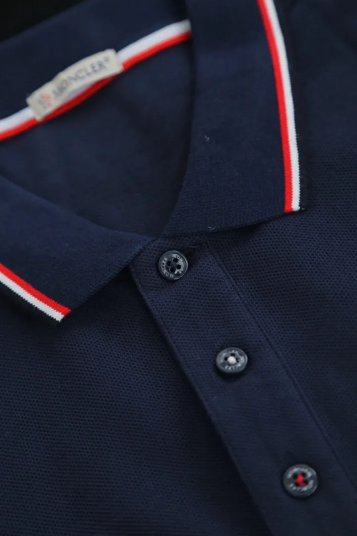Moncler T-Shirt — Photo 10