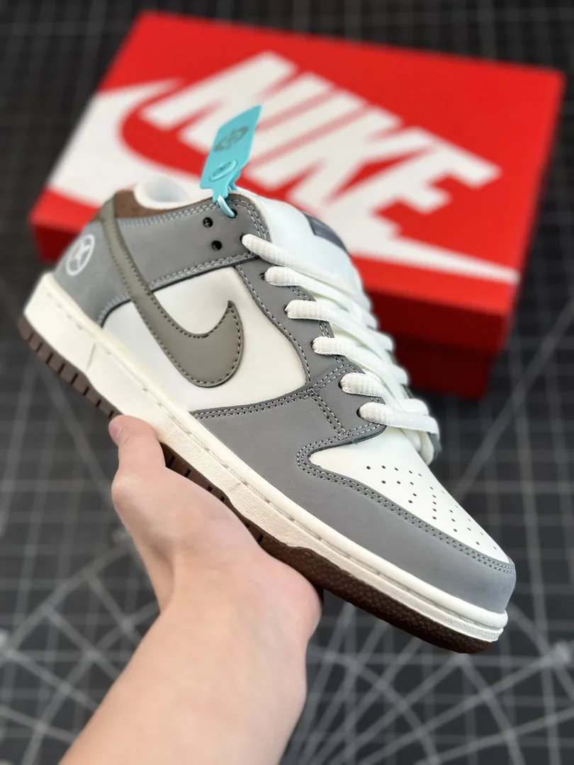 Nike Dunk Low Soft Grey