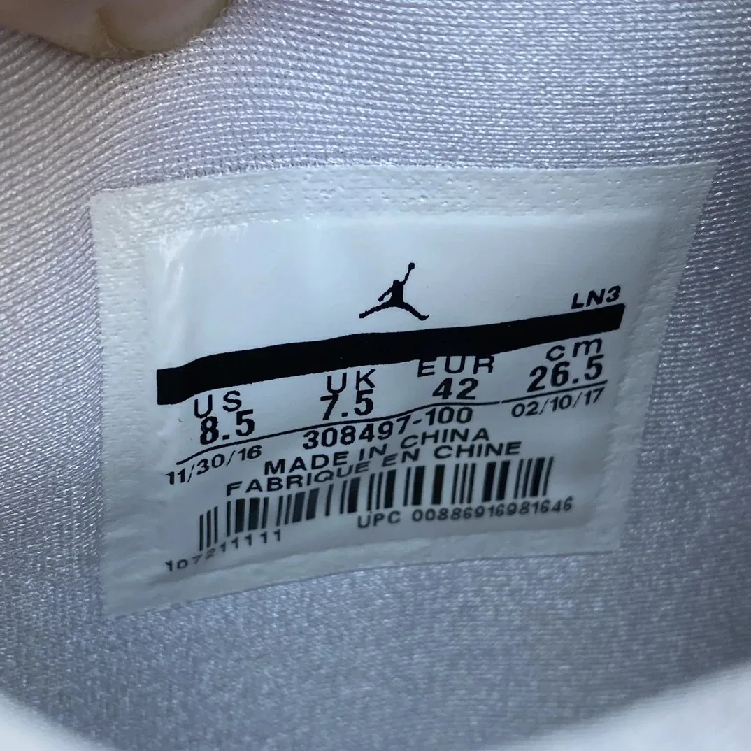 Air Jordan 4 Pure Money — Photo 14