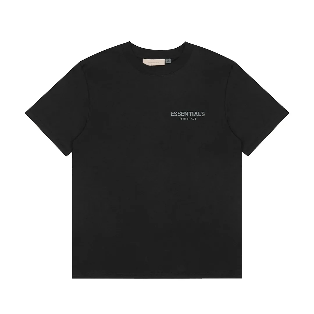 Essentials T-Shirt And Shorts Set — Photo 13