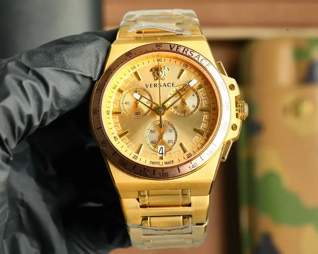 Men's Analog Wristwatch — photo 11