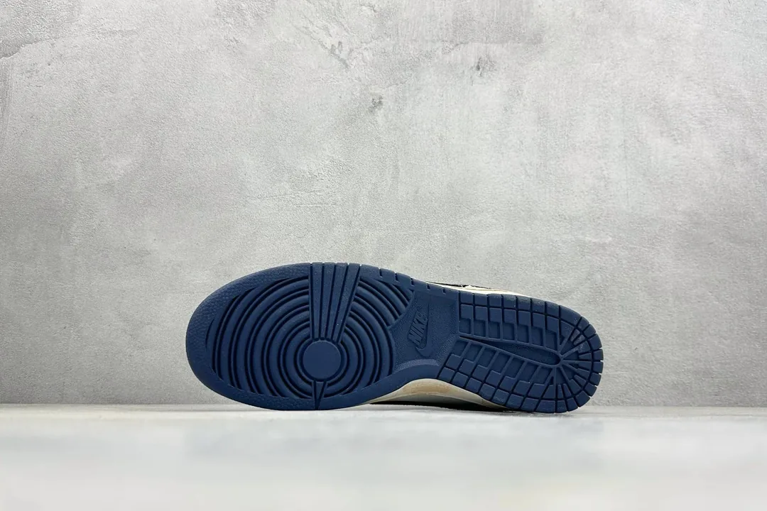 Nike Dunk Low Stranger Things Top Sneakers — photo 4