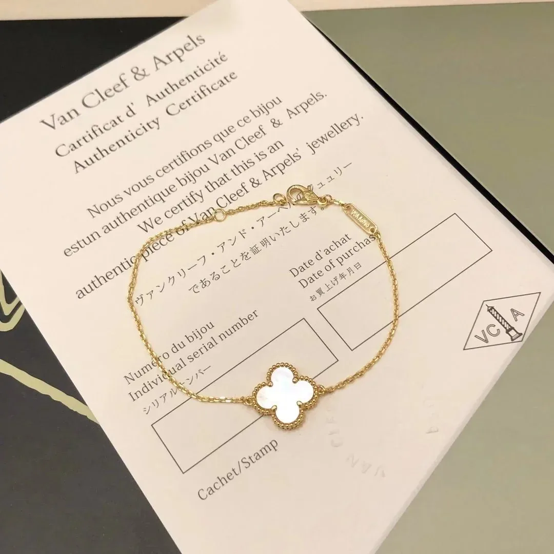 Van Cleef Arpels Necklace Gift Box — photo 12