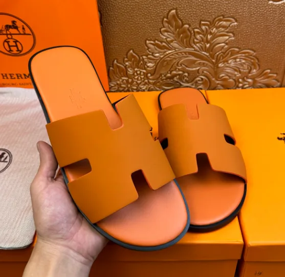 Hermes Chypre Leather Sandals — QC