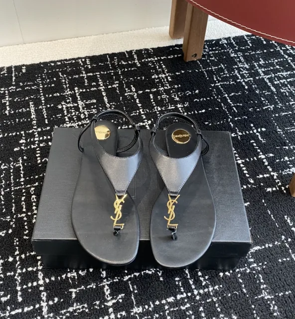 Women's Flat Sandal Slides — QC