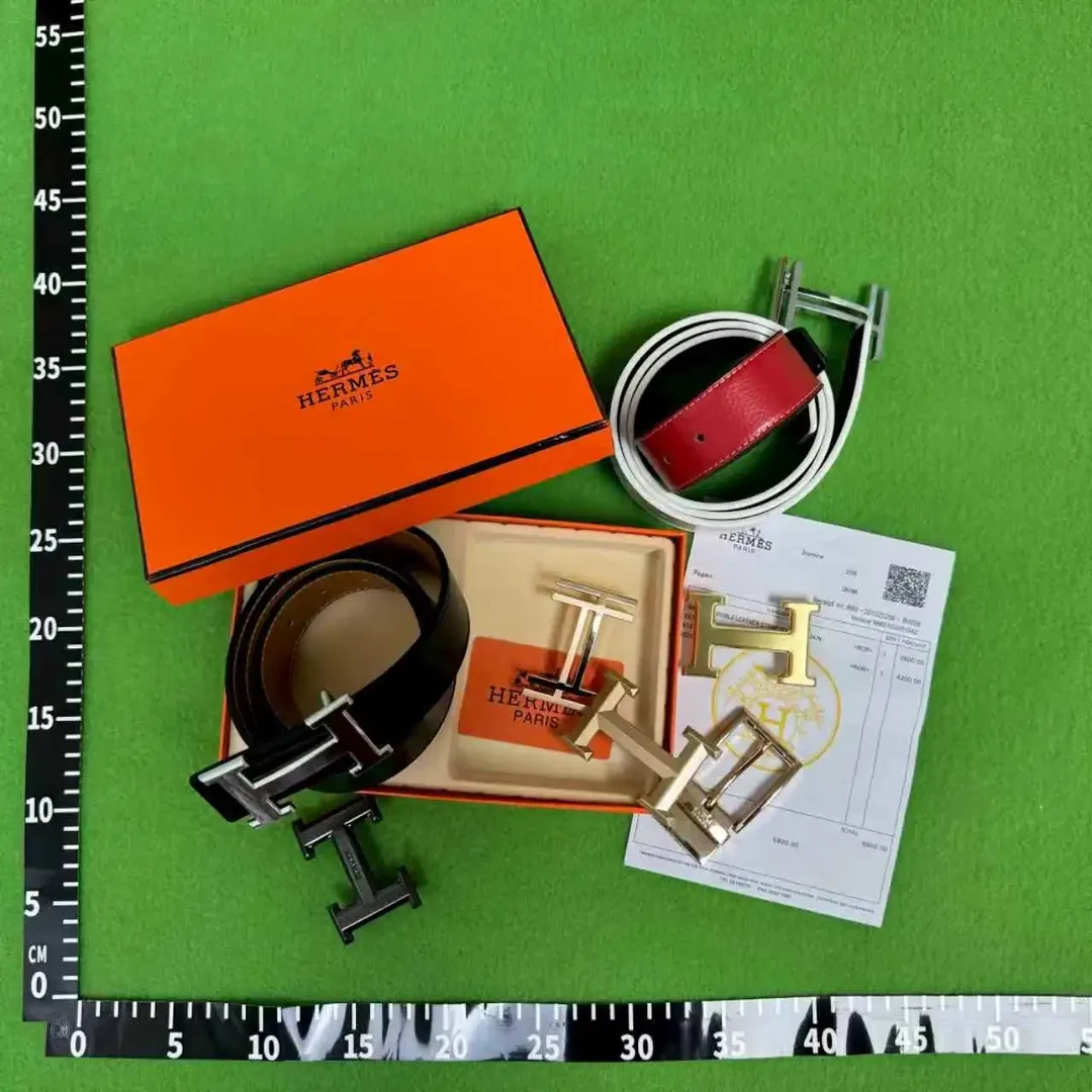 Leather Belt And Wallet Set — Photo 4