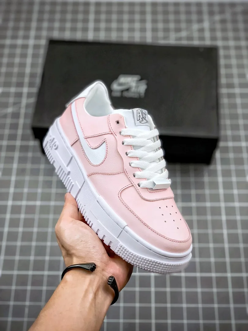 Nike Air Force 1 Pixel — Photo 12
