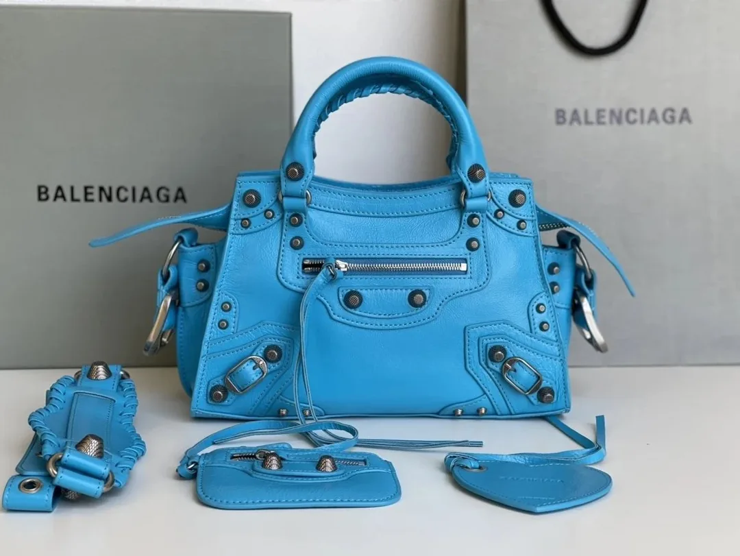 Balenciaga Neo Cagole Motorcycle Bag — QC