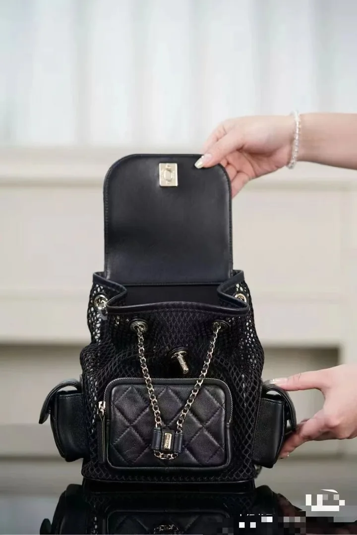 Celine Leather Bag — Photo 6