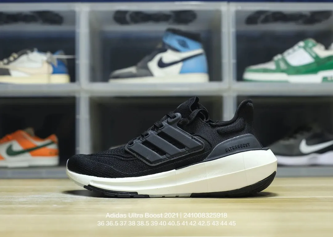 Adidas Ultra Boost Low-Top Sneakers — QC