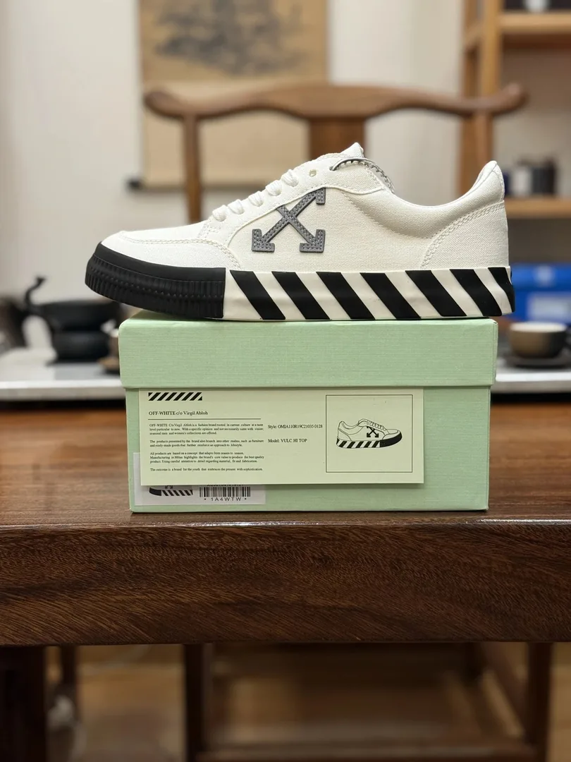 Off-White Vulc Low White Green Vulcanized Tops — Photo 5