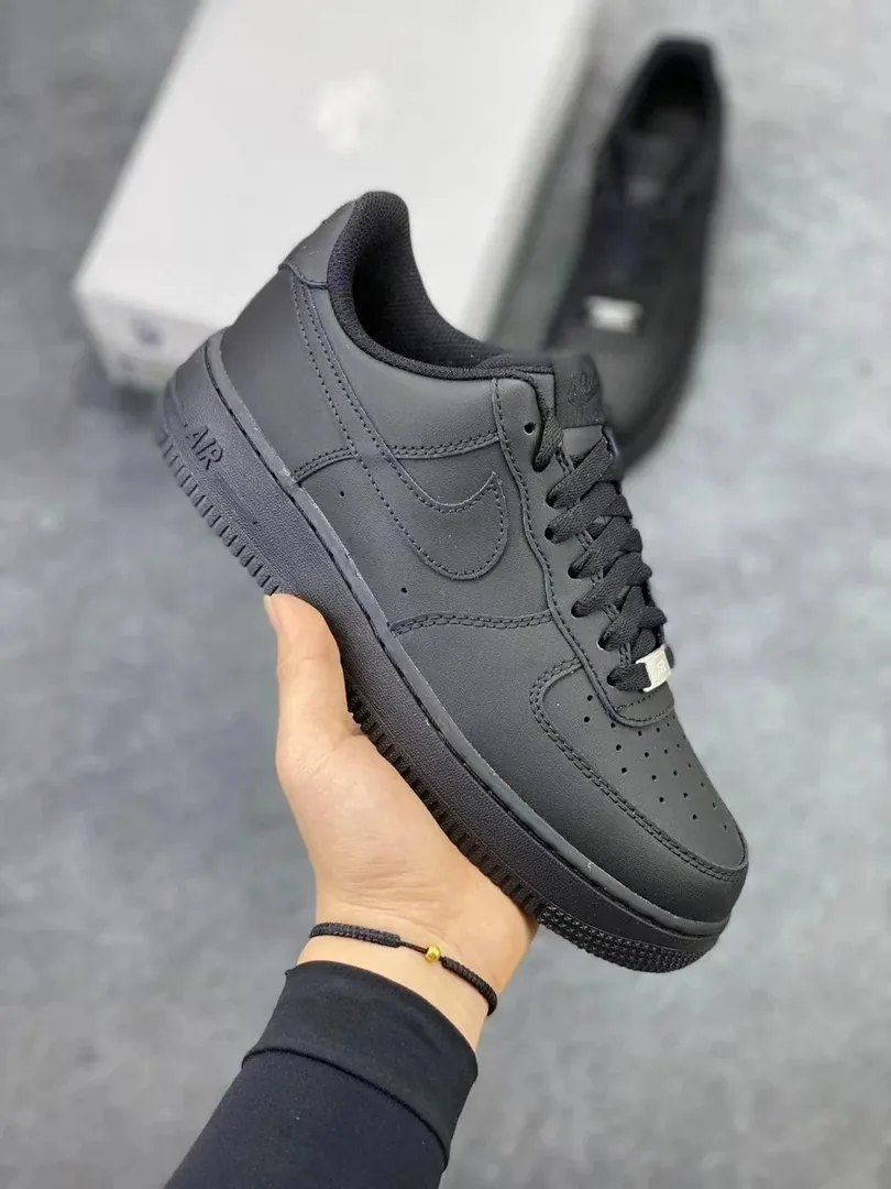 Nike Air Force 1 Low-Top Summer Sneakers — Photo 2