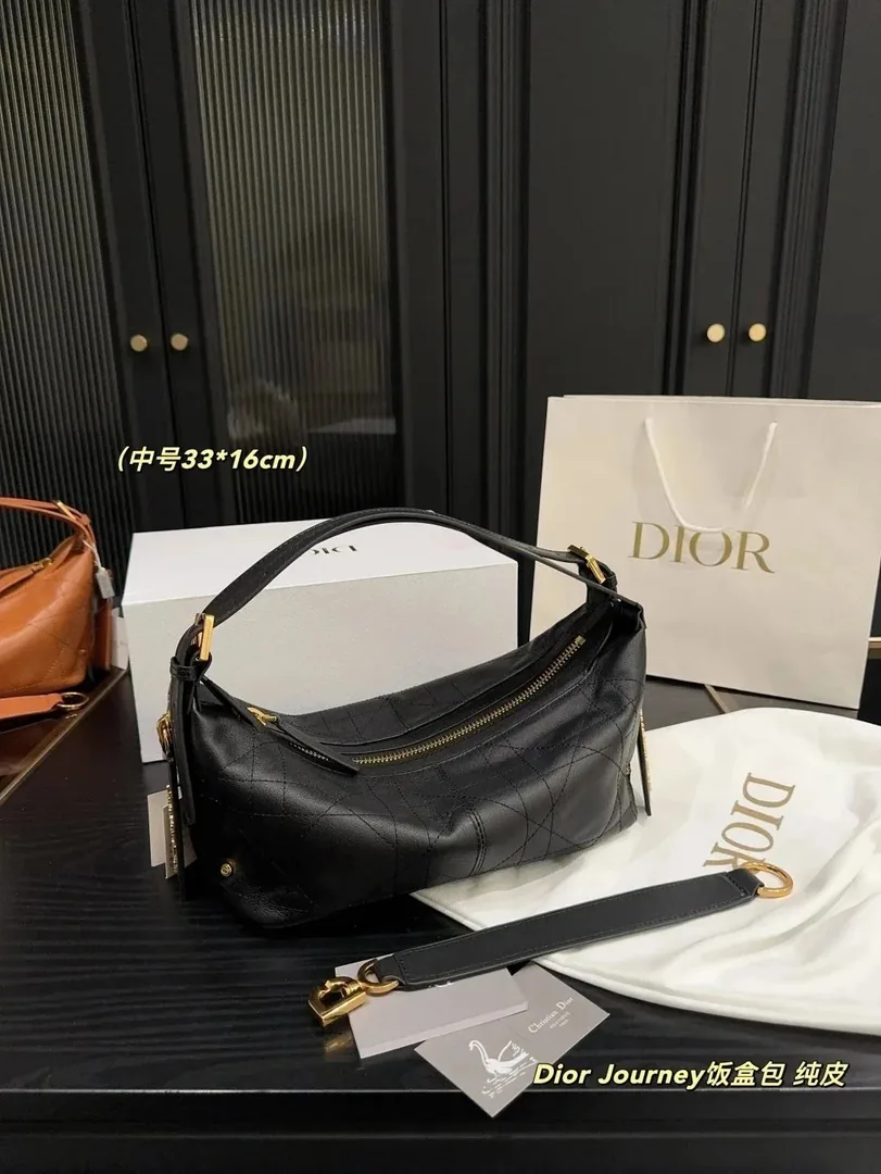 Dior Journey Leather Hobo Bag — photo 2