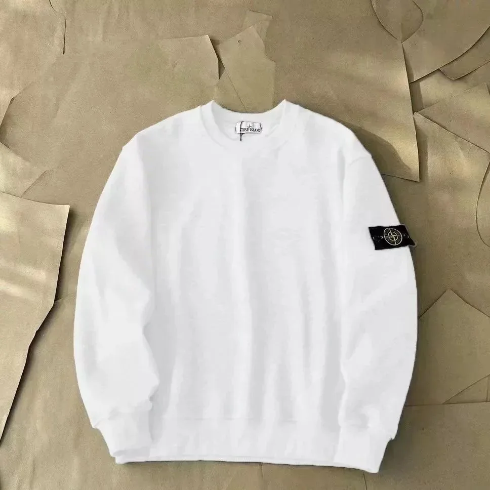 Streetwear Long-Sleeve Tee — Photo 12