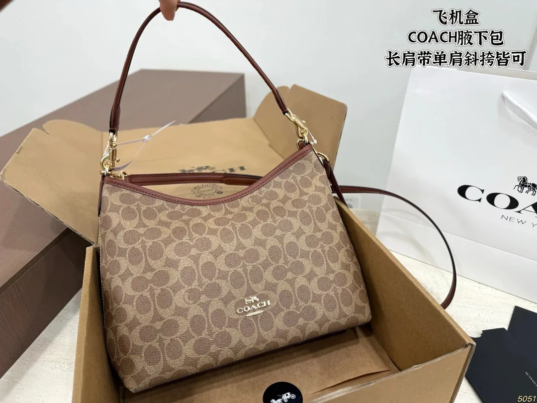 Coach Underarm Shoulder Bag — QC