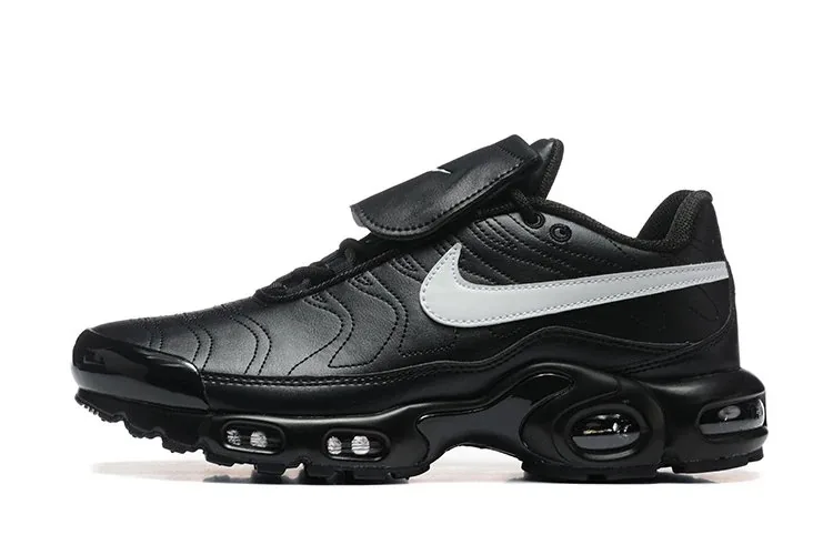 Nike Tiempo Football Boots — Photo 14