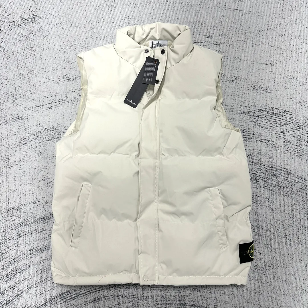 Streetwear Down Vest — Photo 4
