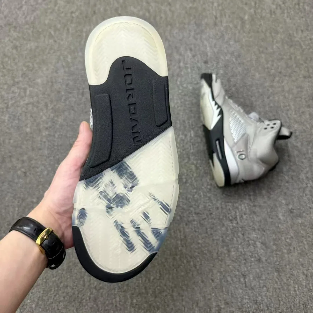 Air Jordan 5 Retro — photo 6