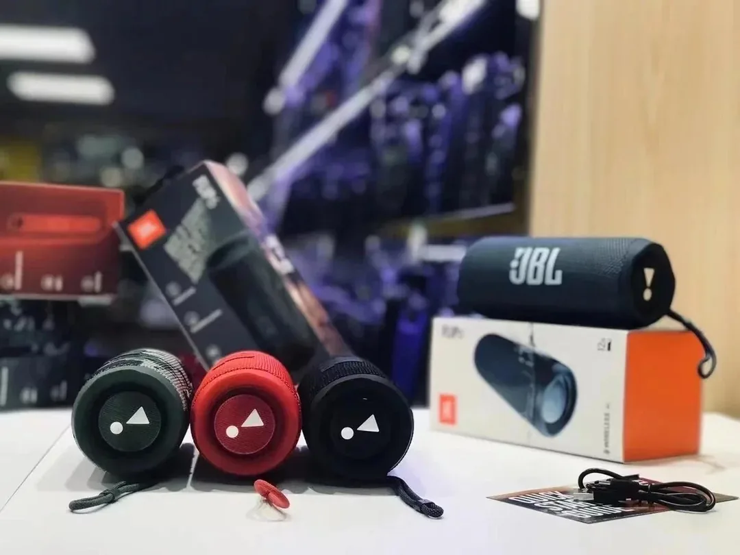 JBL Flip 6 Speaker — photo 2