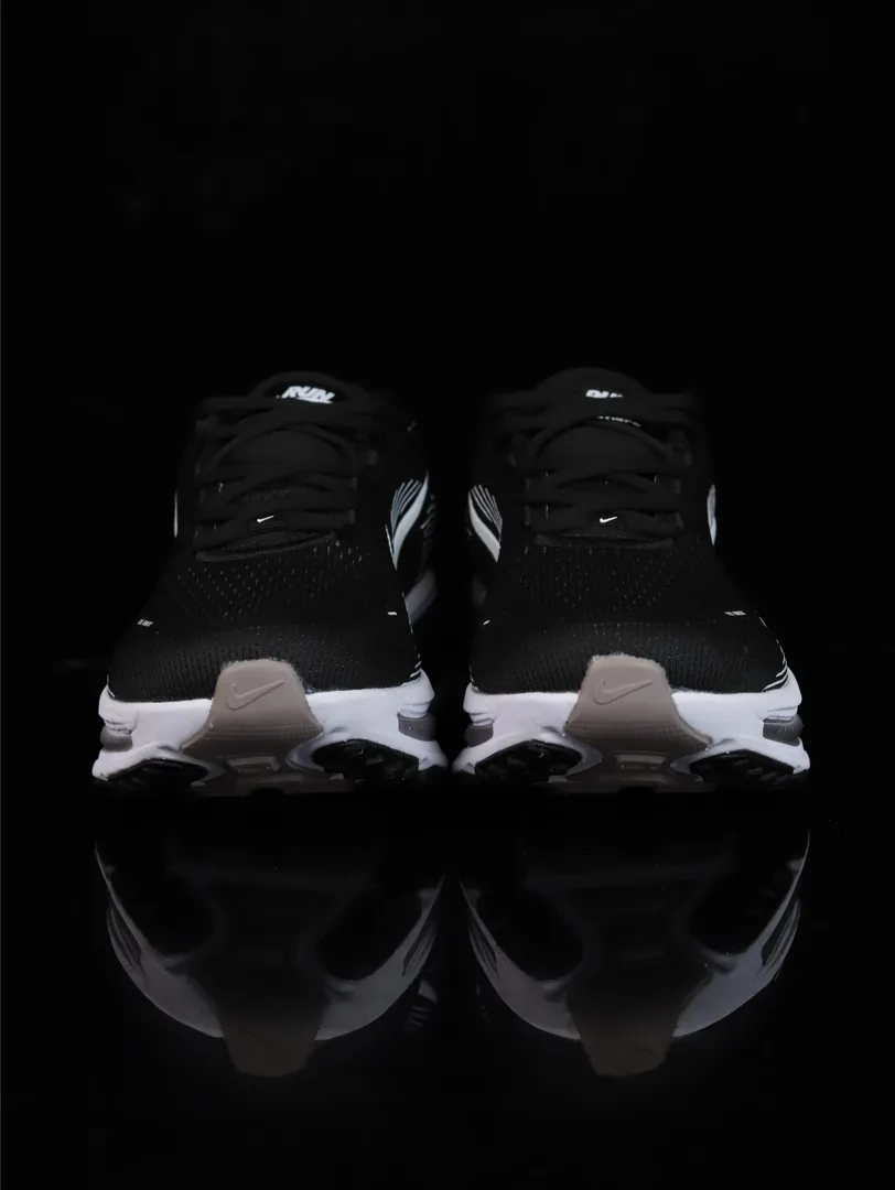 Nike ZoomX Running Shoes — photo 6