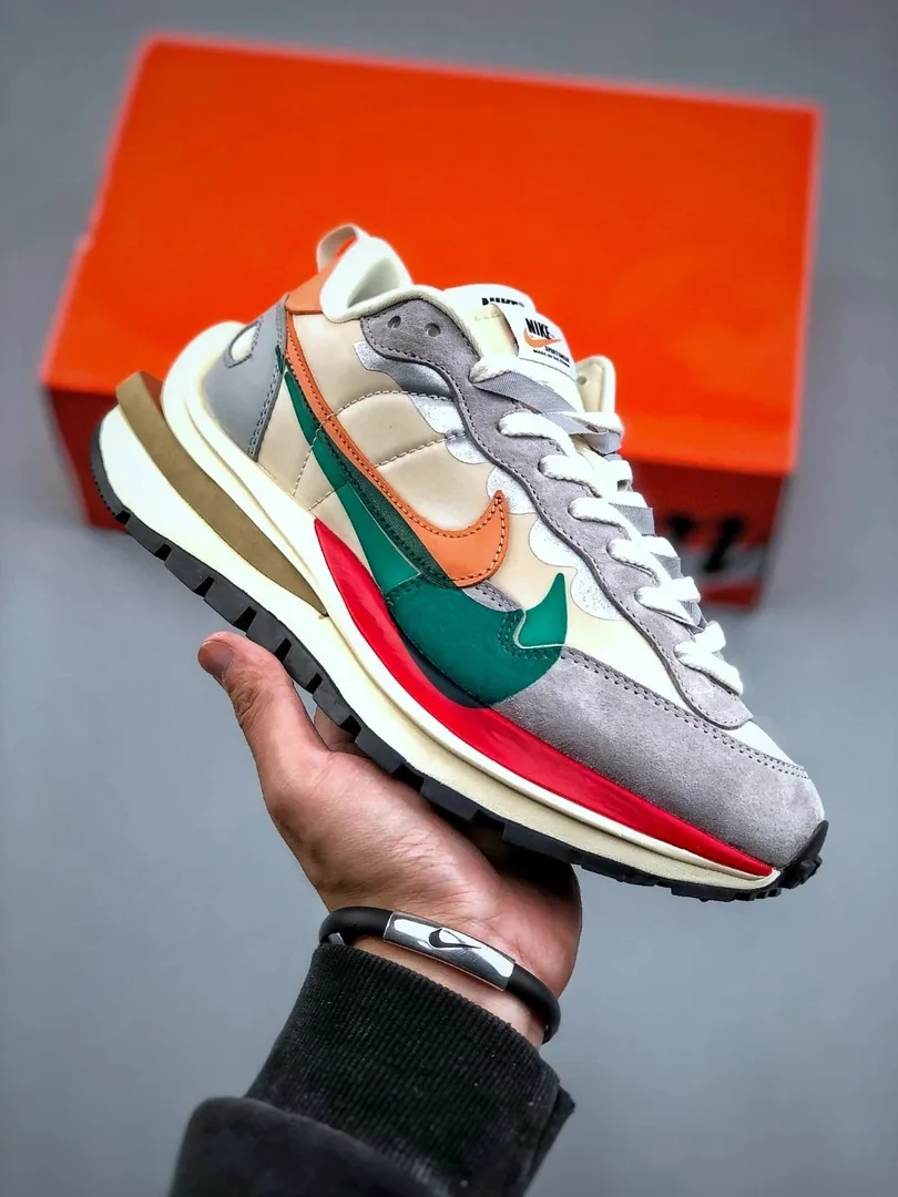 Nike LDWaffle (Sacai) Grey Yellow Sacai Vapor Waffle — Photo 14