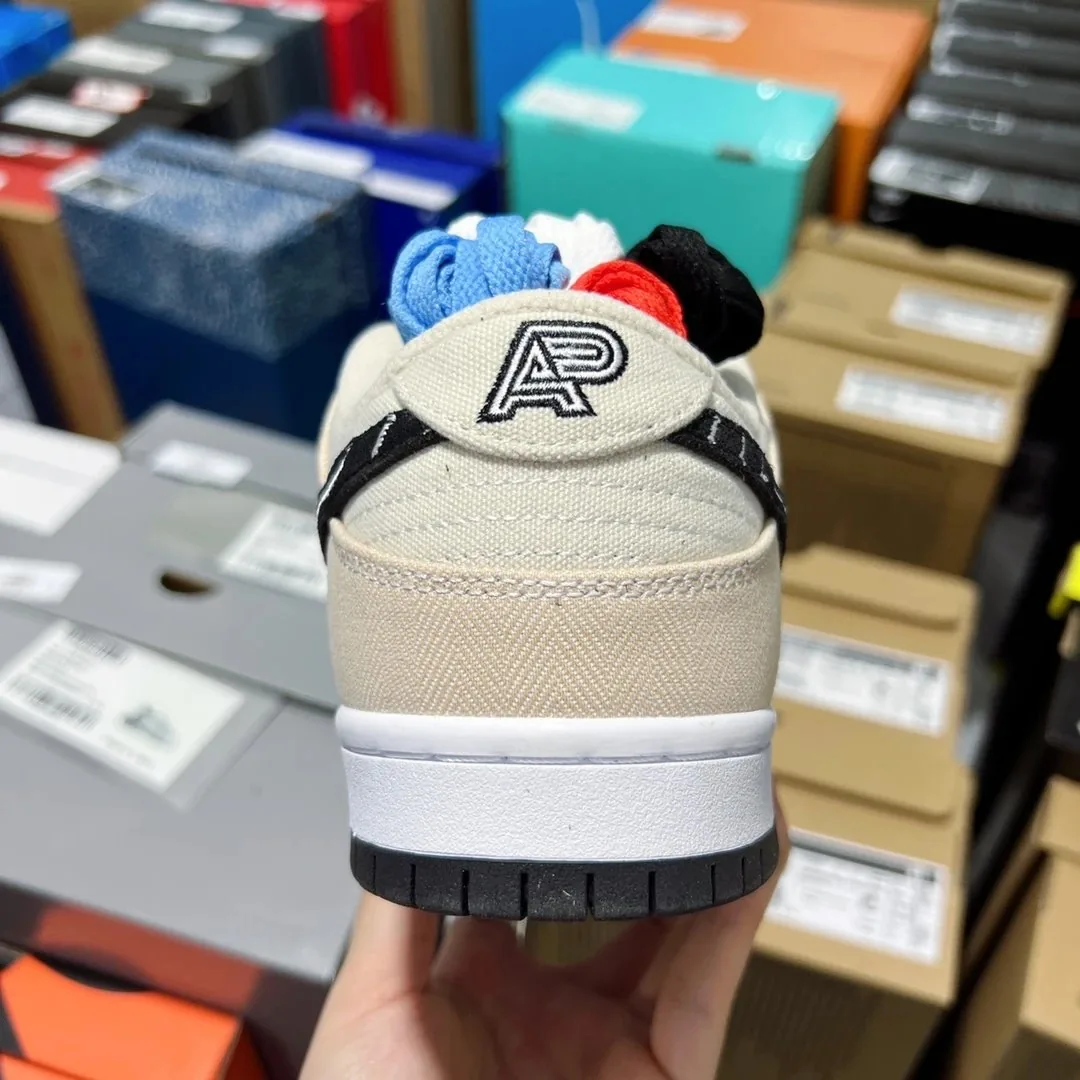 Nike Dunk Low SB Pearl White Velcro Sneakers — Photo 3