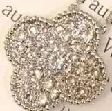 Van Cleef Arpels Necklace Gift Box — Photo 5