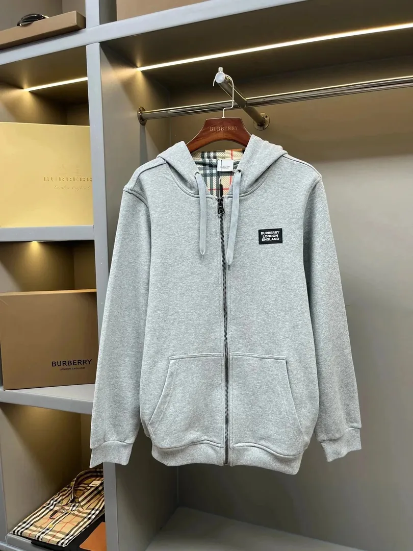 Streetwear Sweatshirt — Photo 8