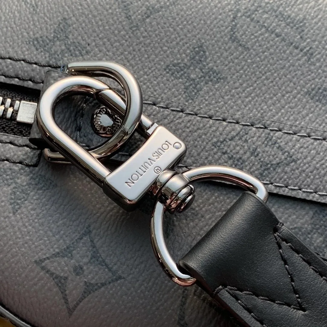 Louis Vuitton City Keepall 25 Bag — photo 7