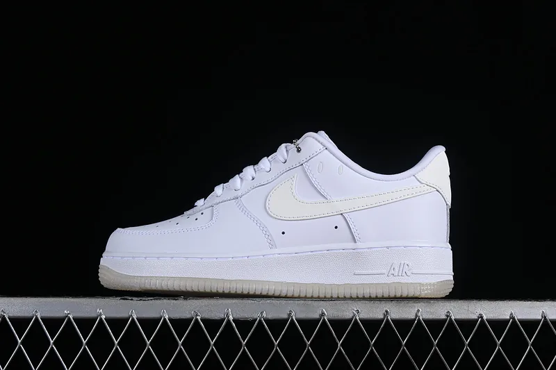 Nike Air Force 1 Low — QC