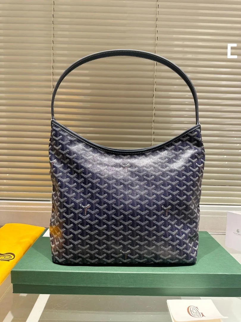 Goyard Hobo Bag — Photo 4