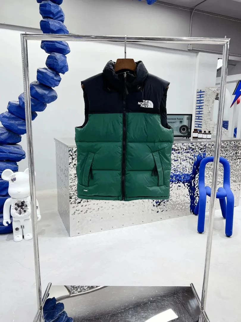 Classic Fleece-Lined Vest — photo 2