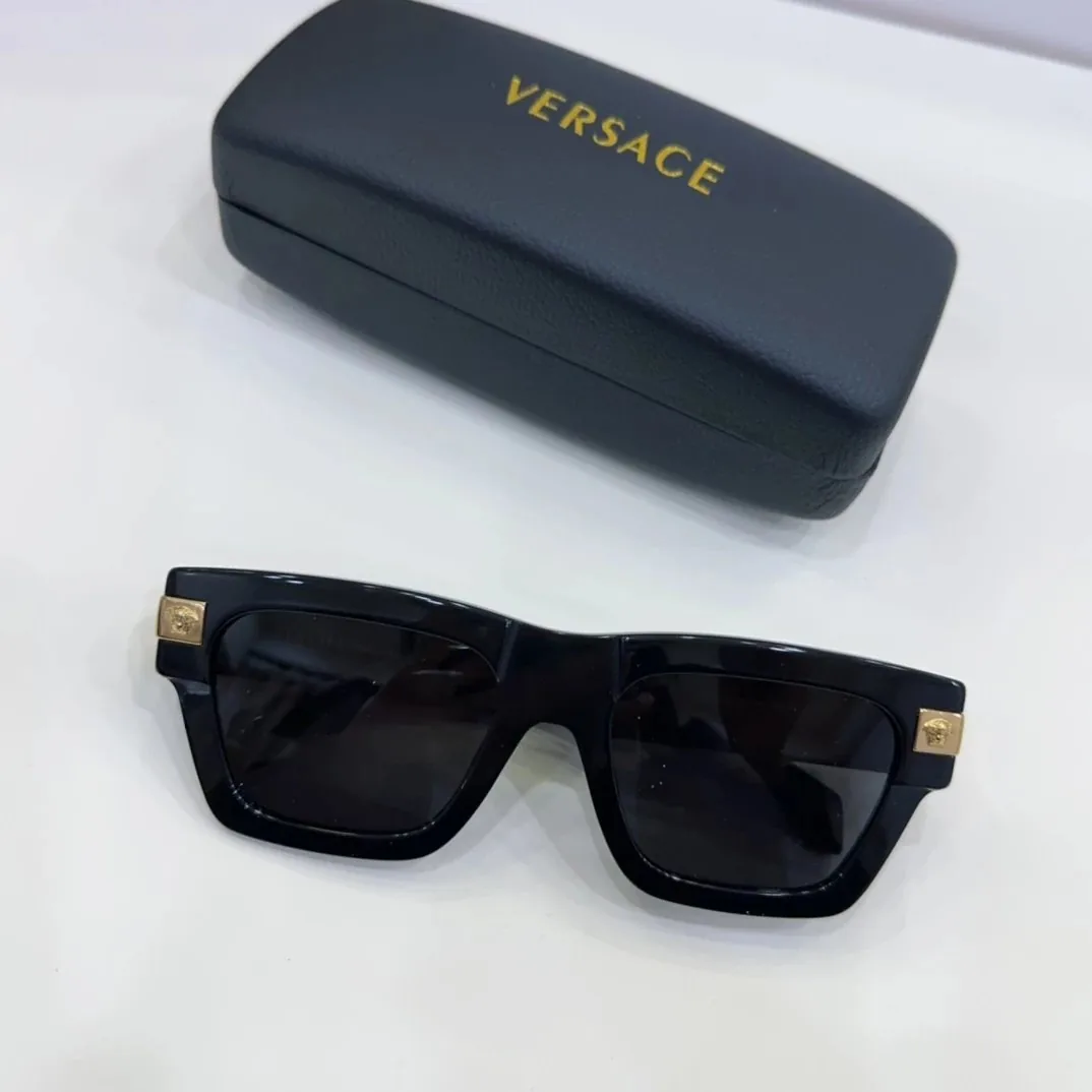 Versace Logo Square Sunglasses Black — Photo 3