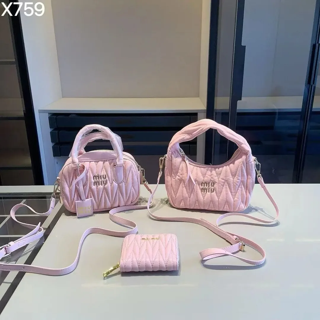 Leather Crossbody Shoulder Bag — QC